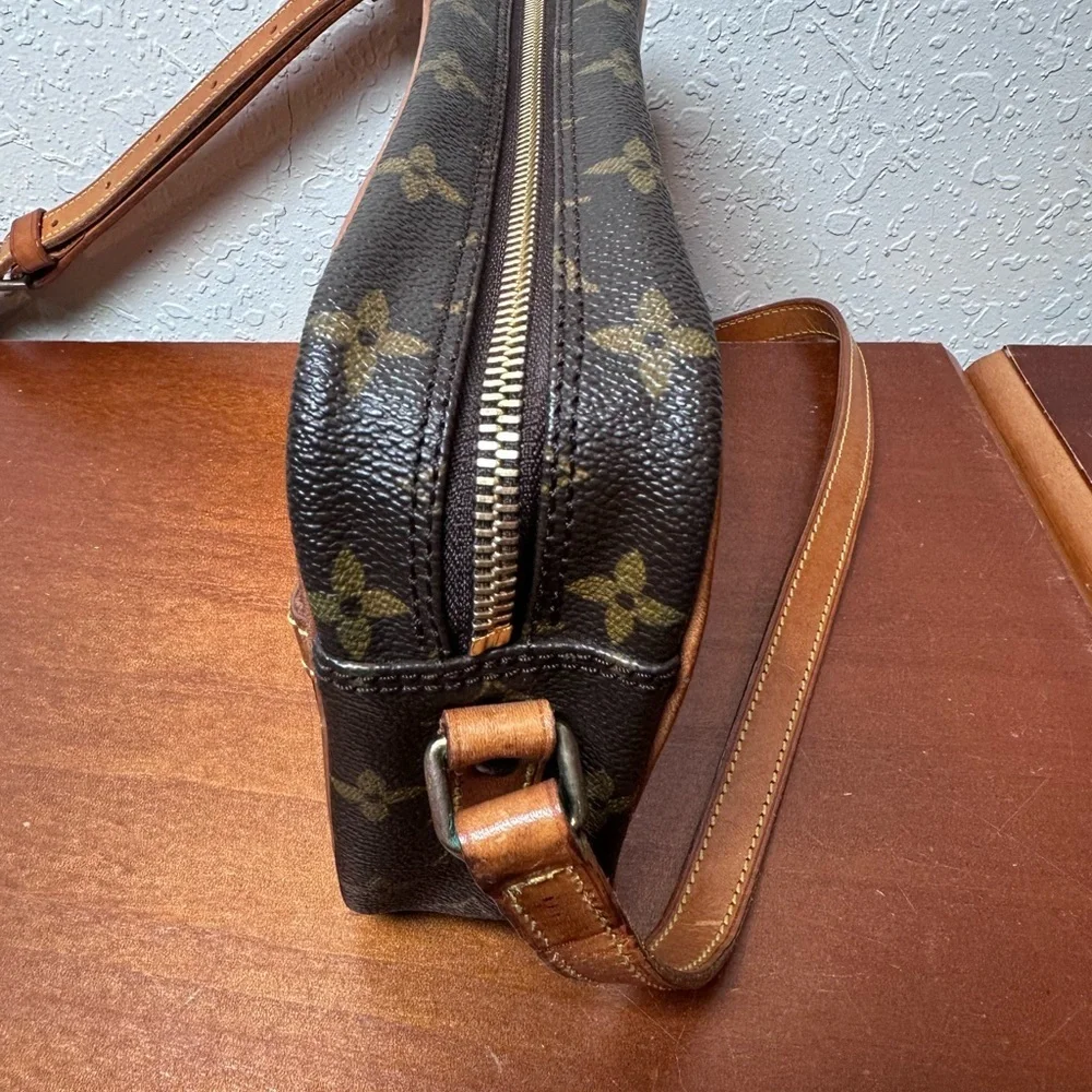 Auth Louis Vuitton Monogram Trocadero 24M51276